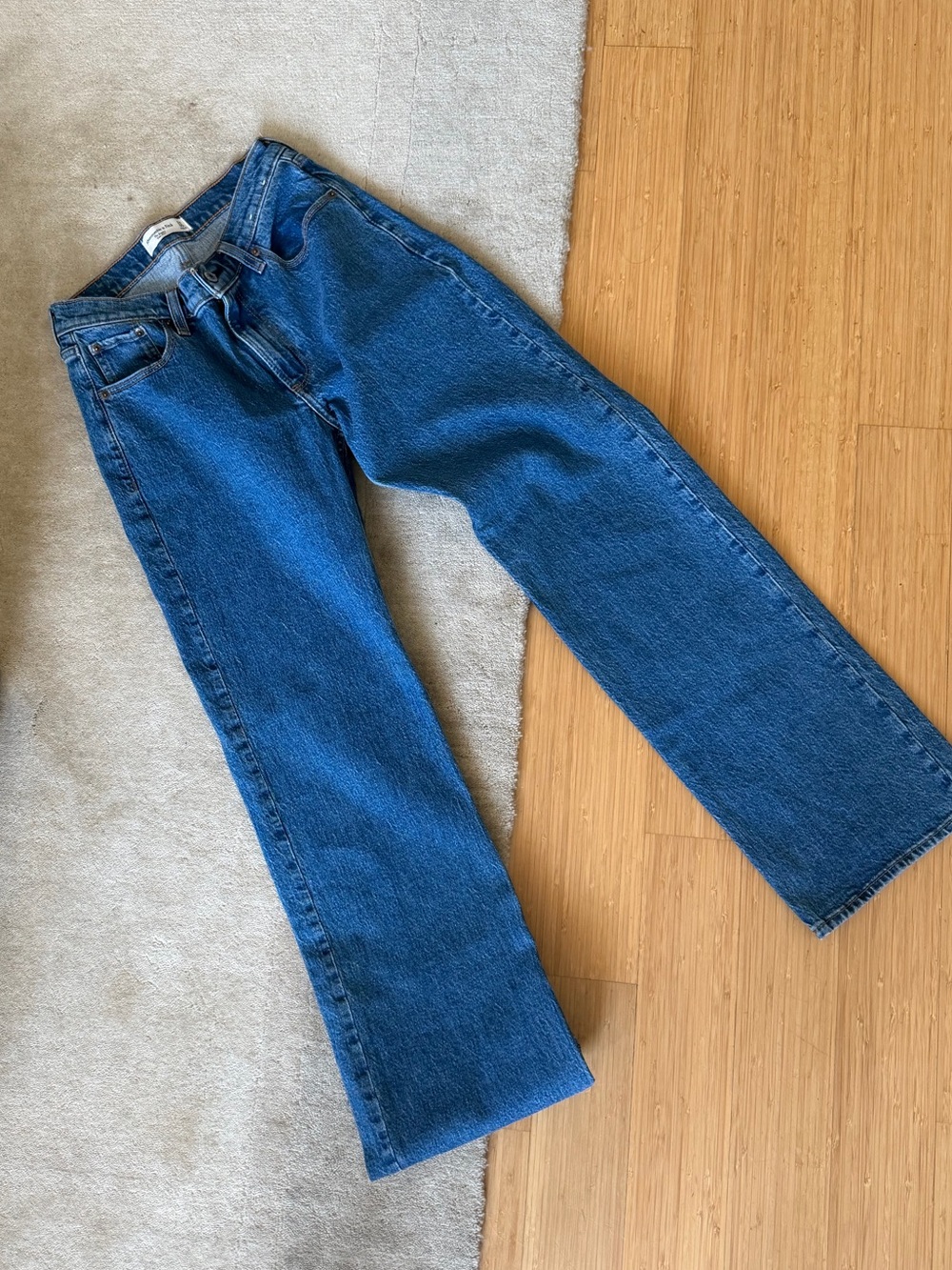 Abercrombie Low rise baggy jean
